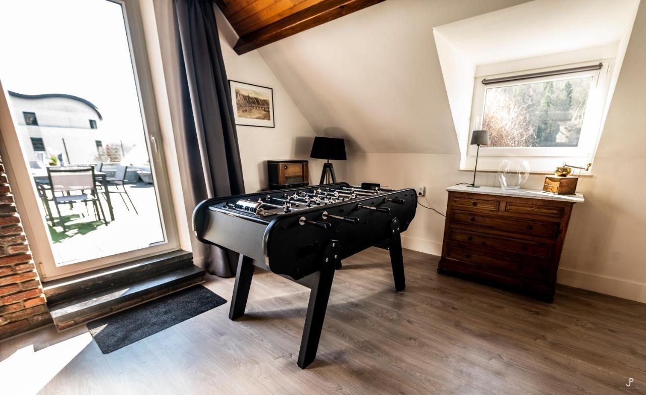 Les 3 chapeaux Les canotiers 4 pers avec sa belle terrasse et Le melon 2 personnes sans terrasse Dinant Extérieur photo